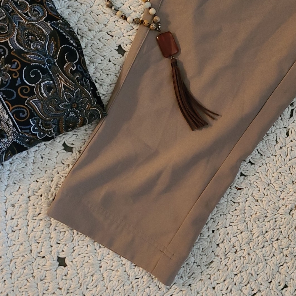 Sale Today Oakley Capri Tan Size 0 Pants View 4